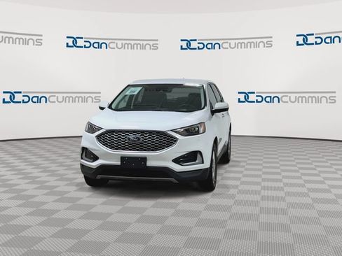 Used 2024 Ford Edge SEL AWD/4WD image 4
