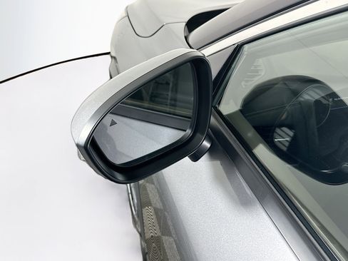 Used 2023 Nissan Rogue SL image 16