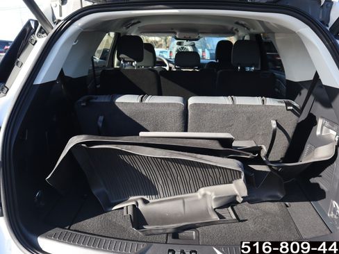 Used 2025 Ford Explorer Active AWD/4WD image 30