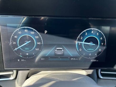 Used 2023 Hyundai Elantra SEL w/ Convenience Package image 10