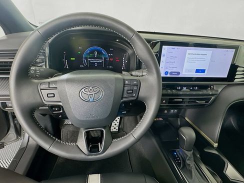 Used 2026 Toyota Camry SE w/ Multimedia Upgrade Package FWD image 11