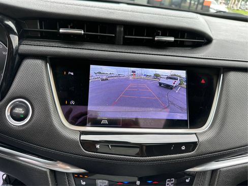 Certified 2025 Cadillac XT5 Premium Luxury AWD/4WD image 16