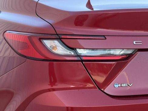 Used 2025 Toyota Camry LE image 6