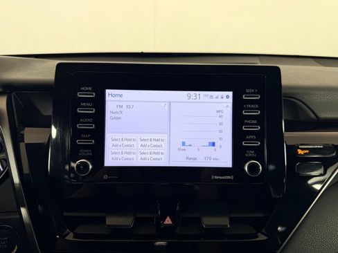 Used 2024 Toyota Camry SE image 19