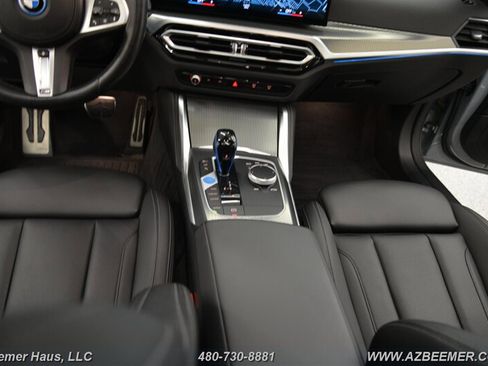 Used 2022 BMW i4 eDrive40 w/ M Sport Package image 18