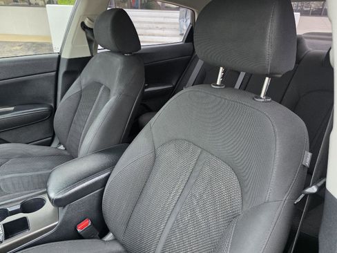 Used 2020 Kia Optima LX FWD image 29