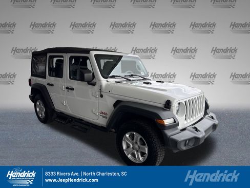 Used 2018 Jeep Wrangler Unlimited Sport image 1
