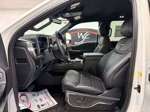 New 2026 Ford F250 Platinum w/ FX4 Off-Road Package image 10