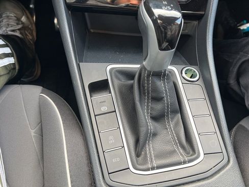 Used 2025 Volkswagen Jetta Sport image 21