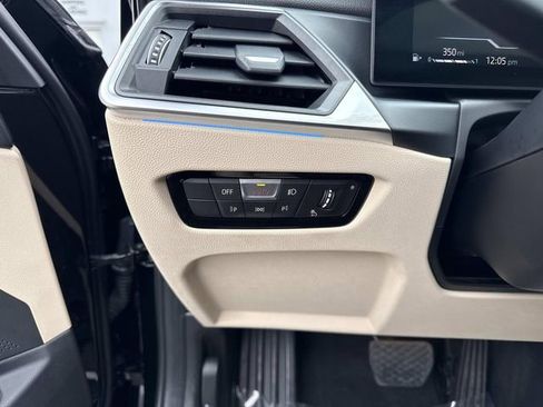 Used 2023 BMW 330i Sedan w/ Premium Package RWD image 30