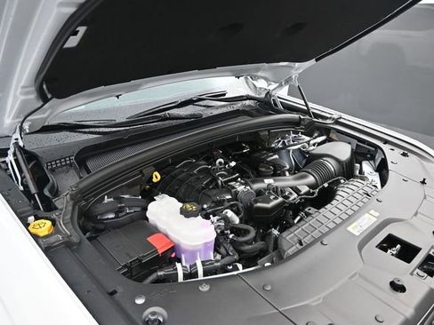 New 2025 Jeep Grand Cherokee Altitude AWD/4WD image 42