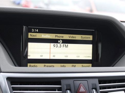 Used 2010 Mercedes-Benz E 350 E 350 w/ Premium 2 Pkg image 19