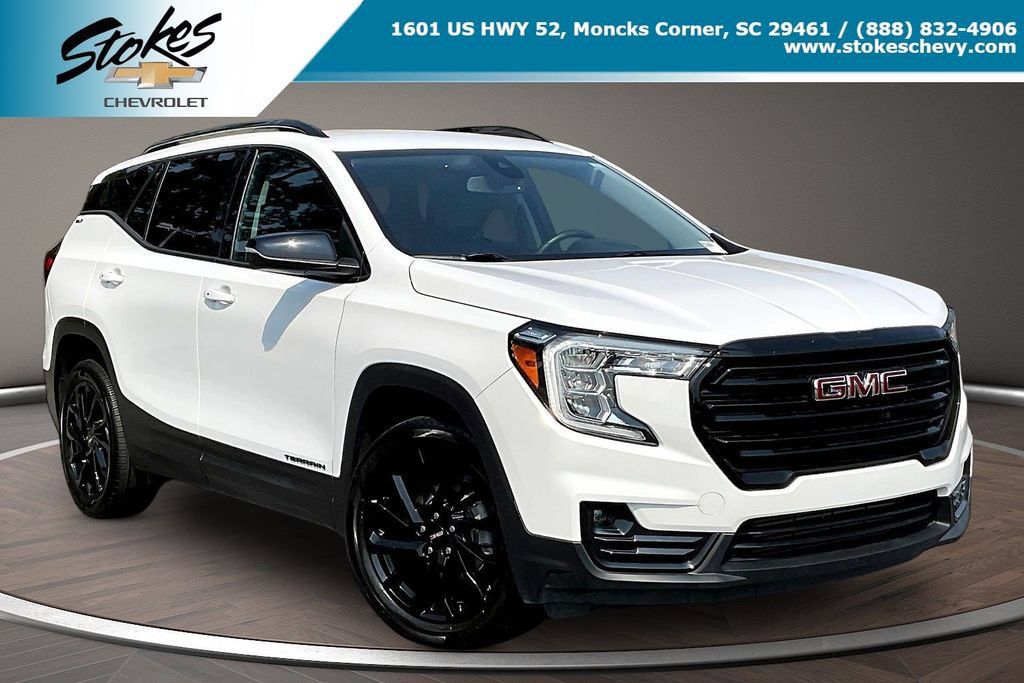 Used 2023 GMC Terrain SLT w/ Elevation Edition FWD image 1