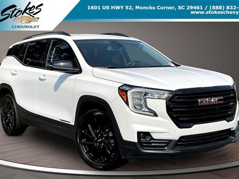 Used 2023 GMC Terrain SLT w/ Elevation Edition FWD image 1