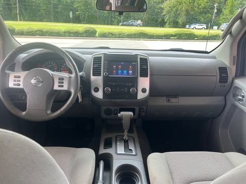 Used 2019 Nissan Frontier SV RWD image 15