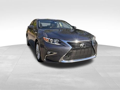 Used 2017 Lexus ES 350 w/ Premium Package FWD image 7