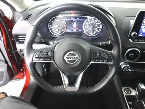 Used 2023 Nissan Sentra SR w/ Electronics Package FWD image 11