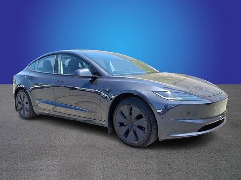 Used 2025 Tesla Model 3 RWD image 3