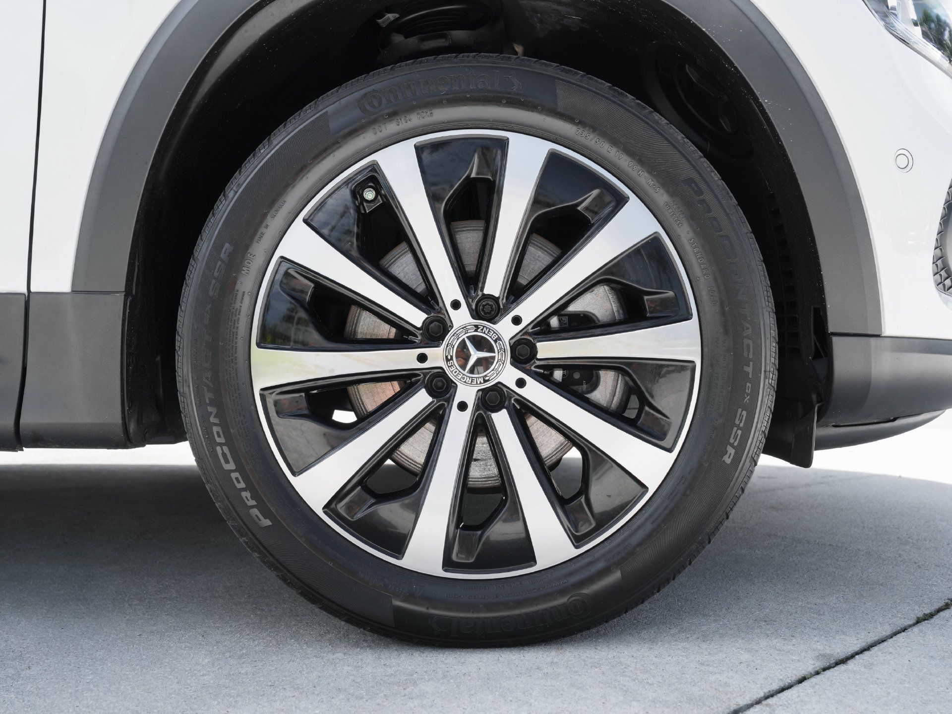 Used 2022 Mercedes-Benz GLB 250 image 28