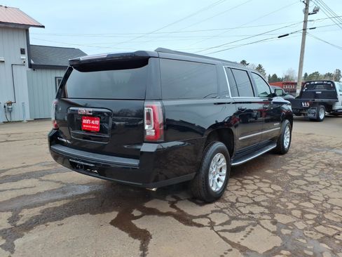 Used 2020 GMC Yukon XL SLT image 6