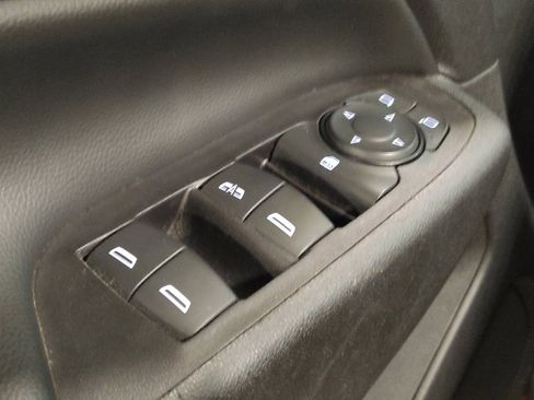 Used 2019 Chevrolet Equinox LT FWD image 27