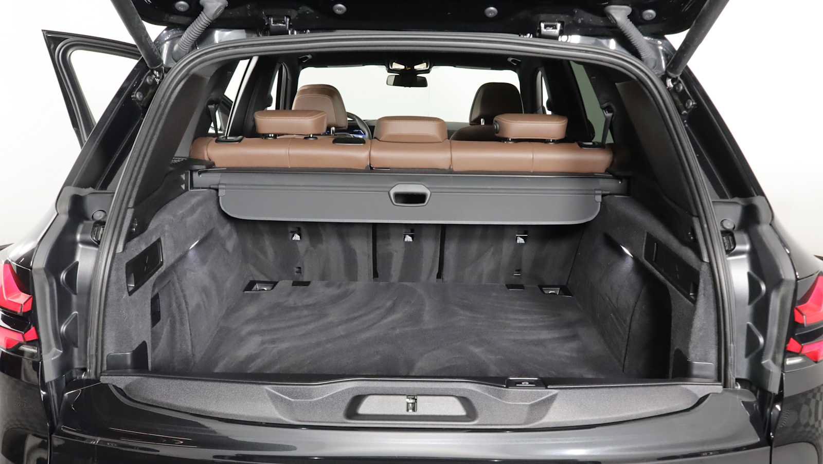 Used 2024 BMW X5 xDrive40i w/ Premium Package AWD/4WD image 29