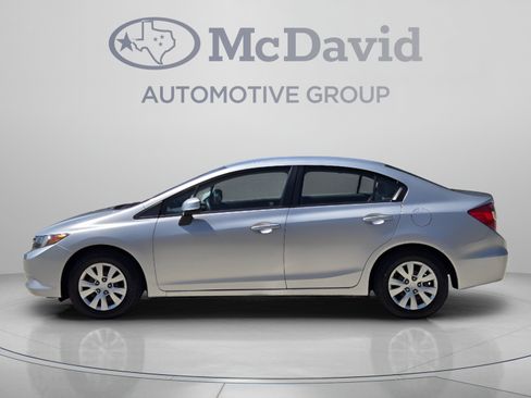 Used 2012 Honda Civic LX image 2