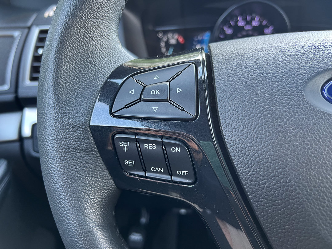 Used 2018 Ford Explorer XLT w/ Equipment Group 201A FWD image 20