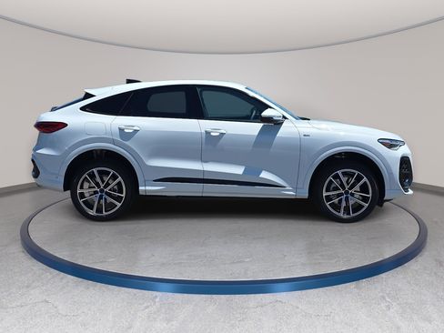 New 2026 Audi Q5 Premium Plus AWD/4WD image 4