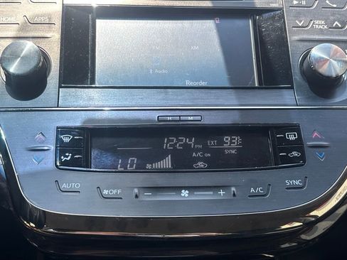 Used 2015 Toyota Avalon XLE FWD image 12
