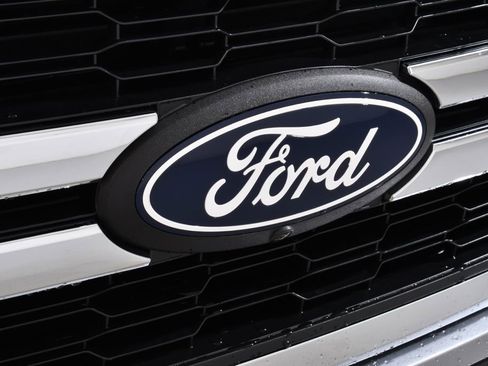 New 2026 Ford F150 Lariat w/ Equipment Group 501A Mid AWD/4WD image 20