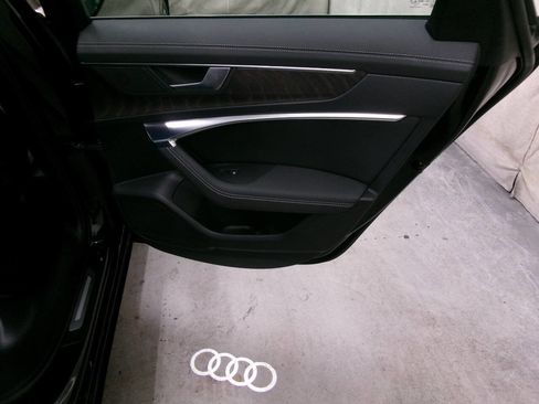 Used 2022 Audi A6 Premium Plus w/ Premium Plus Package image 31