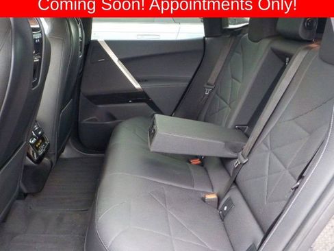 Used 2023 BMW iX xDrive50 w/ Sport Package AWD/4WD image 5