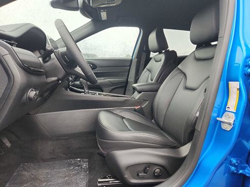 New 2026 Jeep Compass Limited image 9