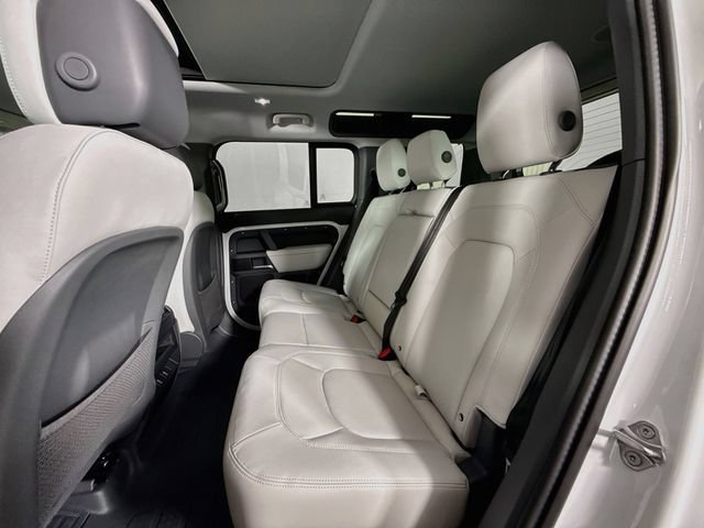 New 2026 Land Rover Defender 110 X-Dynamic SE AWD/4WD image 24