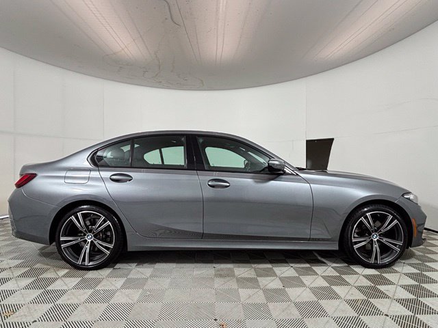 Used 2023 BMW 330i xDrive Sedan w/ Premium Package AWD/4WD image 8