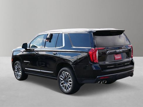 Used 2023 GMC Yukon Denali Ultimate AWD/4WD image 5