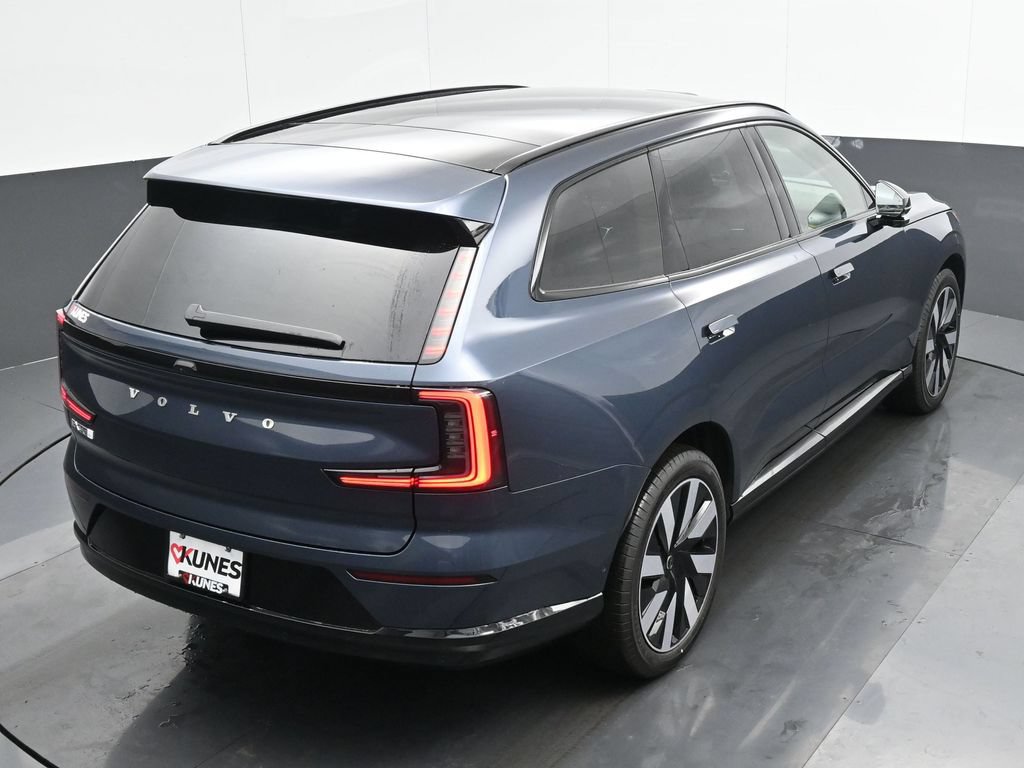 Used 2025 Volvo EX90 Ultra AWD/4WD image 30