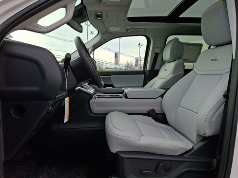 New 2026 Ford Expedition Max Platinum AWD/4WD image 13