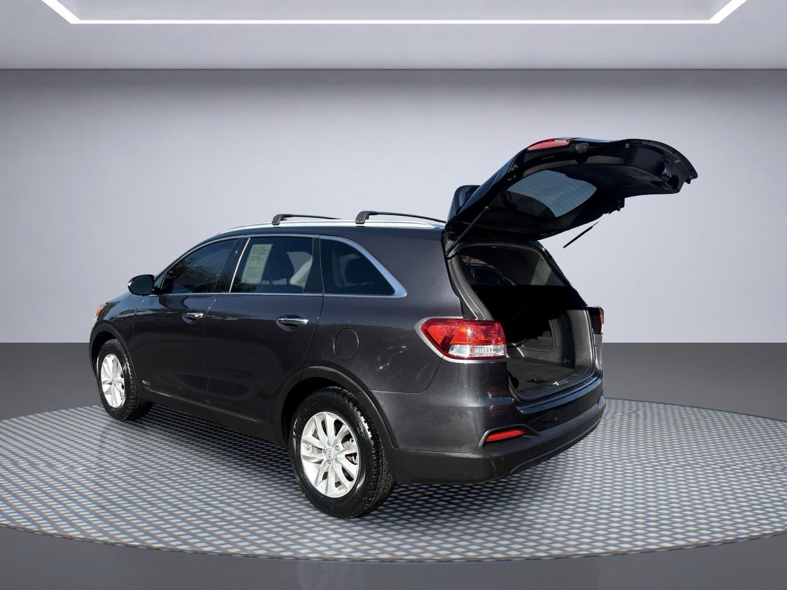 Used 2016 Kia Sorento AWD w/ LX Convenience Package image 9