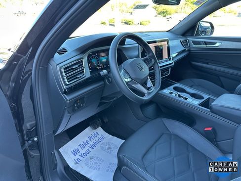Used 2024 Volkswagen Atlas Cross Sport SE image 60