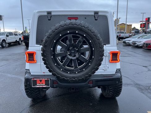 Used 2020 Jeep Wrangler Unlimited Rubicon w/ Advanced Safety Group image 6