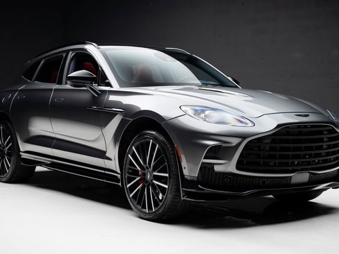 Used 2024 Aston Martin DBX 707 AWD/4WD image 86