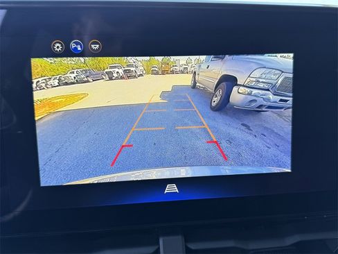 Used 2026 Chevrolet Equinox LT w/ Convenience Package II image 28