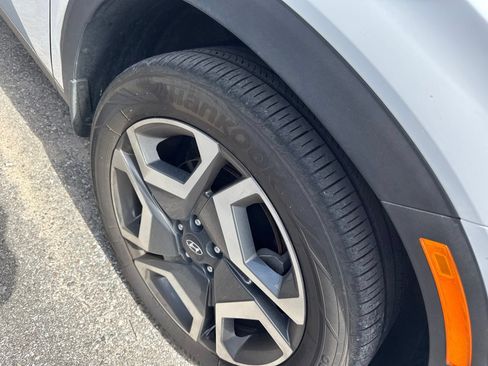 Used 2024 Hyundai Palisade Limited FWD image 4