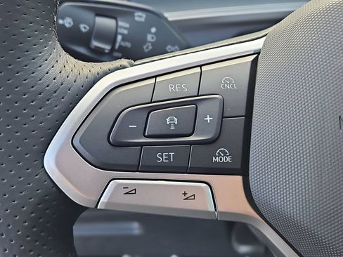 New 2026 Volkswagen Tiguan SE R-Line AWD/4WD image 18