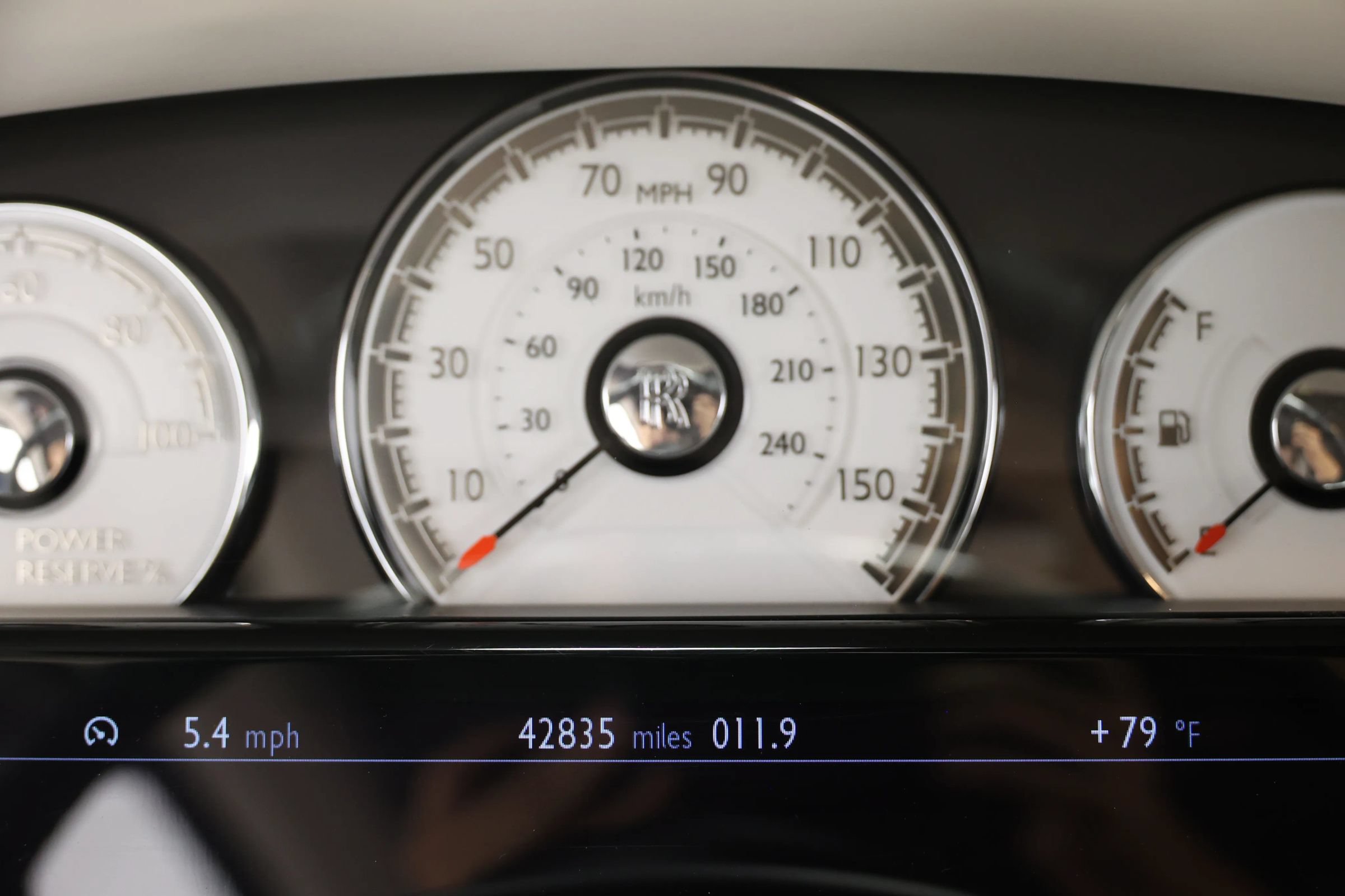 Used 2017 Rolls-Royce Wraith RWD image 36