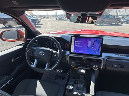 Used 2024 Toyota Tacoma TRD Sport w/ TRD Sport Upgrade Package image 28