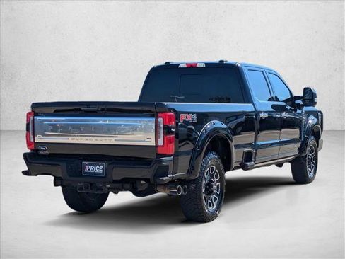 Used 2024 Ford F350 Platinum w/ FX4 Off-Road Package image 5