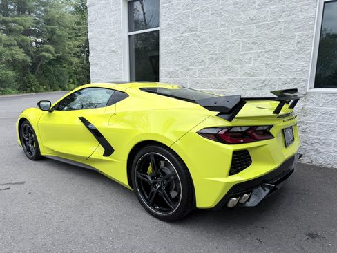 Used 2021 Chevrolet Corvette Stingray Premium Cpe w/ Z51 Performance Package RWD image 6